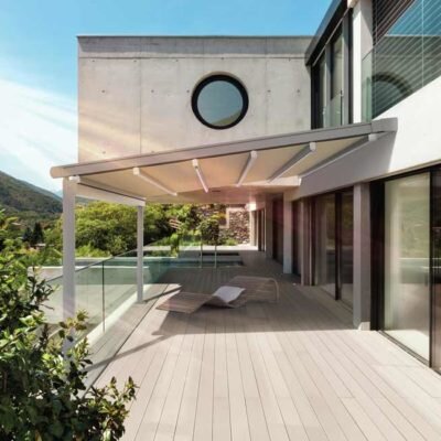 Markise als Sonnenschutz Graue Pergola Markise
